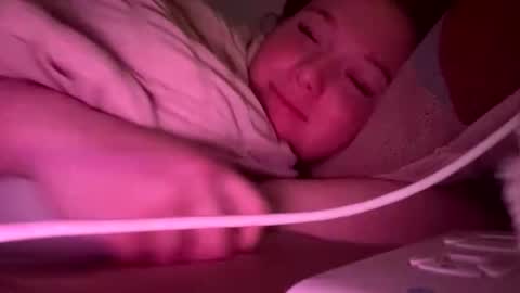 prettyprincess365757 online show from October 27, 2:34 pm