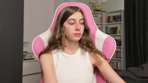Sophie  next stream will be at Monday  i will wait you guys  online show from June 4, 8:30 am