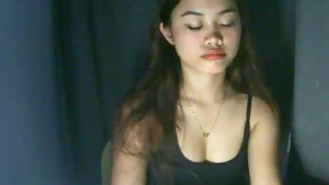 prettyyy_lovelyyy online show from February 23, 3:22 pm