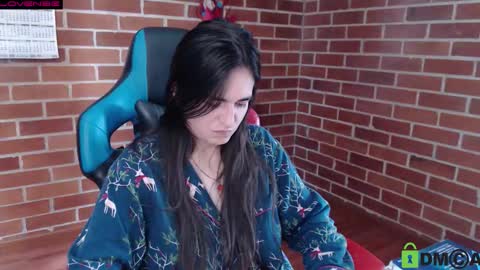 Snapshot of princesa_leia_zathur chatting on September 25, 5:11 pm Leia online show from September 25, 5:11 pm