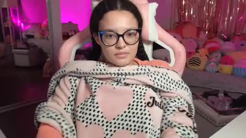 Amber online show from February 22, 6:47 am