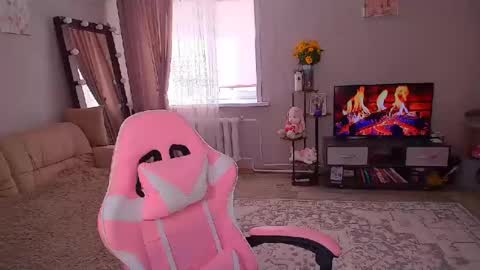 princessamira1 online show from July 17, 7:02 am