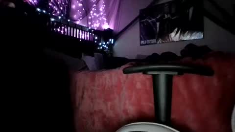 Holly love online show from October 10, 6:18 am