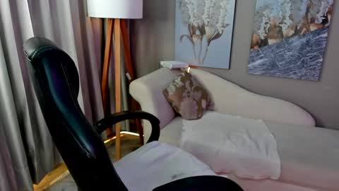 Priya Rose online show from January 15, 5:58 pm