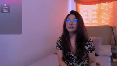 Mara online show from May 11, 2:41 pm