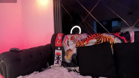 psycodoll online show from June 7, 3:46 am