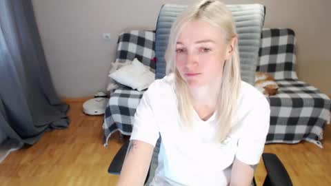 Polly online show from May 16, 6:49 am