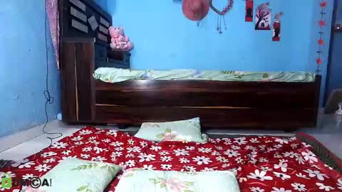 Snapshot of pureannuals chatting on January 18, 3:42 am Pureannuals online show from January 18, 3:42 am