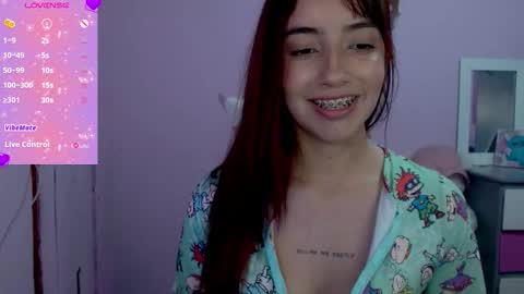 Snapshot of quee_tiana chatting on October 12, 4:48 am your princess online show from October 12, 4:48 am