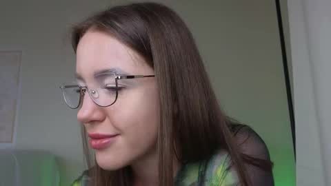 queen__tina online show from November 18, 9:49 pm