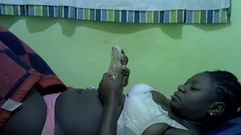 queen_diva01 online show from June 12, 4:53 am