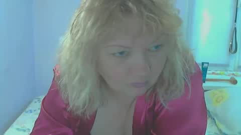 queen_jane8 online show from May 18, 10:21 am