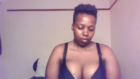 QUEEN online show from January 1, 11:29 pm