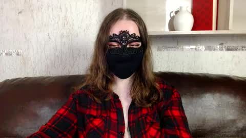 Nora online show from May 6, 10:14 pm