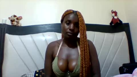 Snapshot of queen_wow2 chatting on September 11, 11:21 am queen online show from September 11, 11:21 am