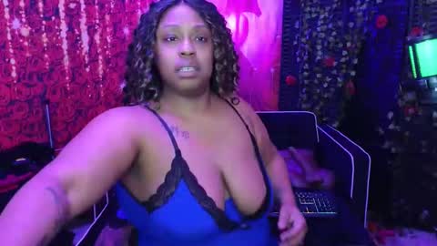 Queen Cherise Roze online show from March 18, 11:42 pm
