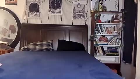 Queen Fantasee  online show from December 6, 7:32 am