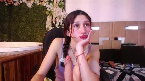 QUEENJEENN online show from December 12, 8:53 pm