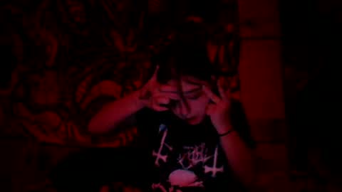 Marceline VQueen online show from December 6, 8:05 am