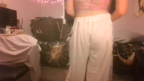 queenstonermami online show from June 15, 6:57 am