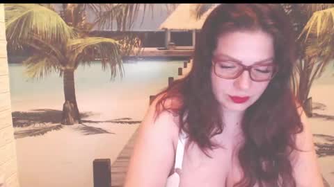 queenxnatasha online show from April 17, 9:06 pm