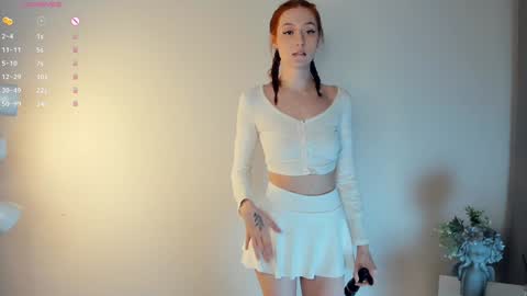 Fiona online show from December 12, 4:37 am