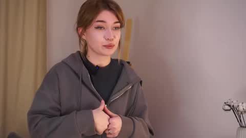 Alice online show from November 25, 1:46 pm