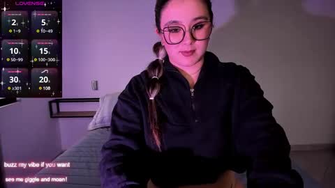 Rachel Foss online show from February 11, 9:03 pm