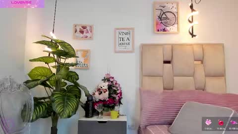 Rachel Lang online show from March 11, 9:39 pm