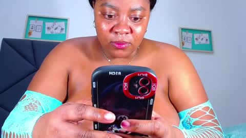 Snapshot of rachelbrown_ chatting on January 9, 11:13 pm MALIKA Z online show from January 9, 11:13 pm