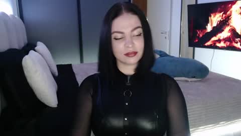 Call me Miss. online show from June 27, 9:43 pm