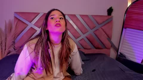 Rachell online show from March 29, 4:44 am