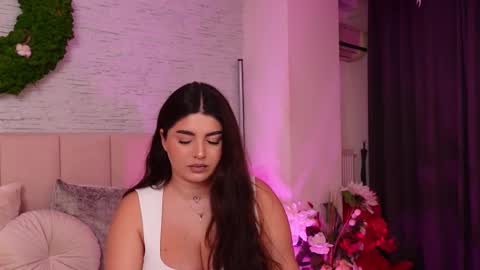 RachelSwaan online show from November 14, 8:25 am