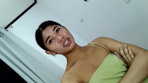 raindrizzle1706 online show from January 9, 3:11 am