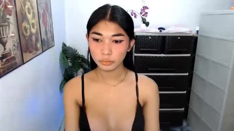 raindrizzle1706 online show from March 23, 2:56 pm