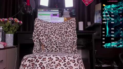 Laura online show from March 25, 3:56 am