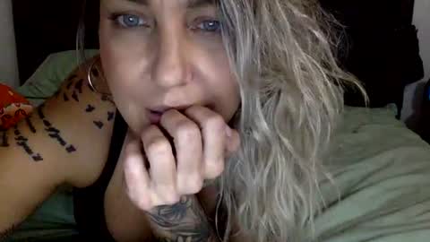 Mamakel online show from October 20, 5:10 am