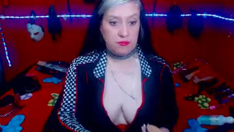 Sonia online show from October 28, 2:06 am