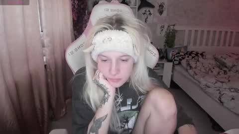 Rapunzel online show from October 6, 1:28 pm