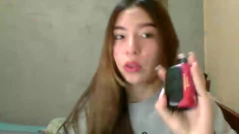 raquel2411 online show from February 24, 1:43 pm