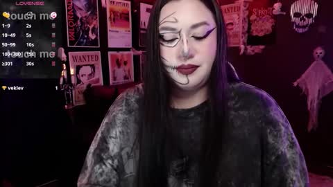 Snapshot of raven_darkk chatting on October 27, 7:08 pm Raven online show from October 27, 7:08 pm