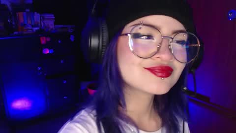 raventh_ online show from December 4, 3:09 am