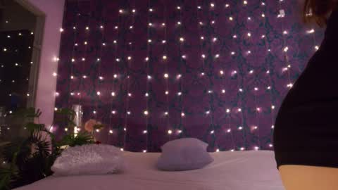 Snapshot of rawdare chatting on October 12, 4:42 pm Lillian online show from October 12, 4:42 pm