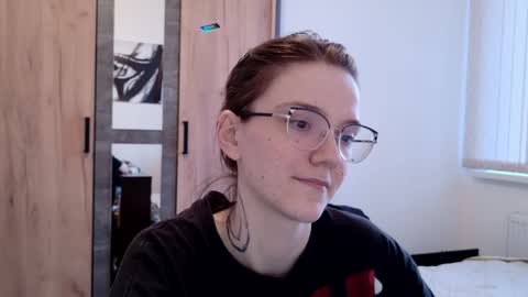 Ray-Ray online show from April 19, 5:13 pm