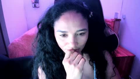 Danna online show from March 30, 6:18 pm