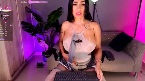 Alina Cruz online show from November 8, 10:48 pm