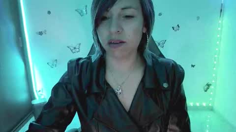 Rebbeca online show from February 28, 9:41 am