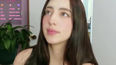 rebeccawhite_meow online show from March 24, 3:23 am