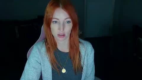 Snapshot of red_firesquirt chatting on February 7, 2:37 pm Red -  online show from February 7, 2:37 pm