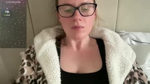 Rosie online show from February 17, 4:50 pm